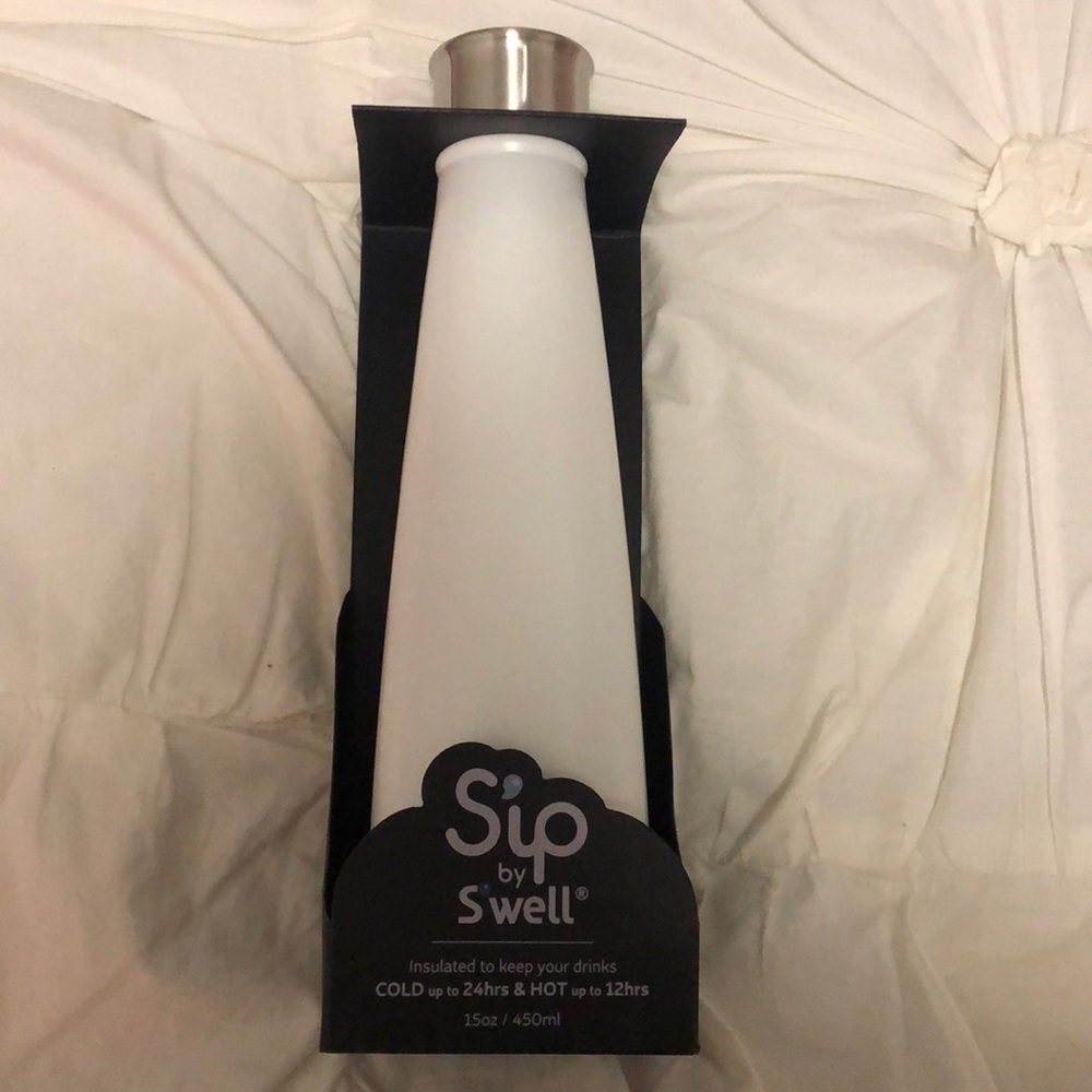 Brand New White Swell Bottle!